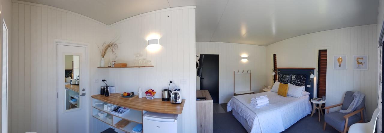 Admiral Waters Bed and Breakfast Cooks Beach Εξωτερικό φωτογραφία